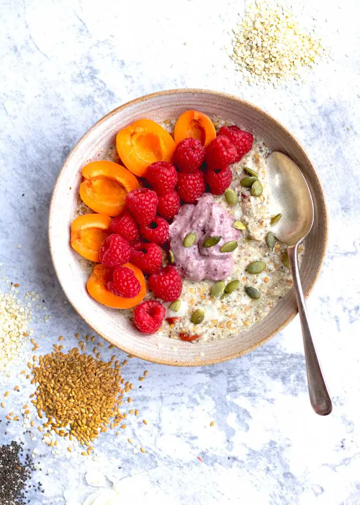 Vanessa's Breakfast Bowl with fruits and coconut yoghurt