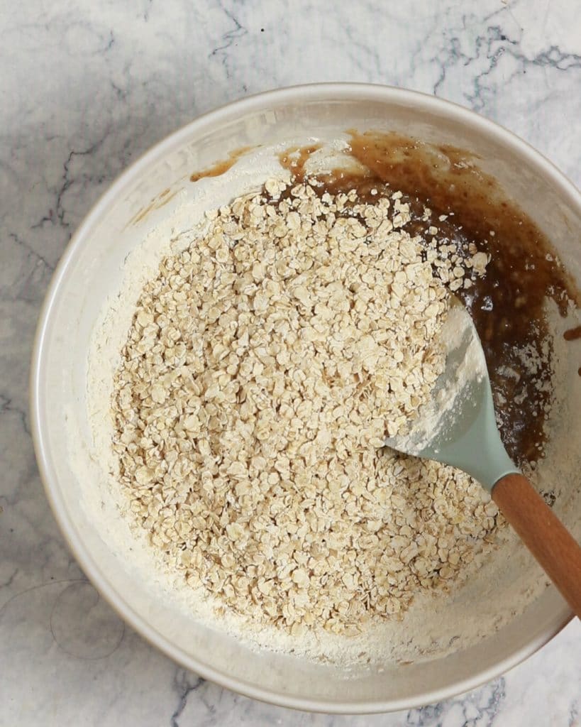 Showing the oats in the bowl.