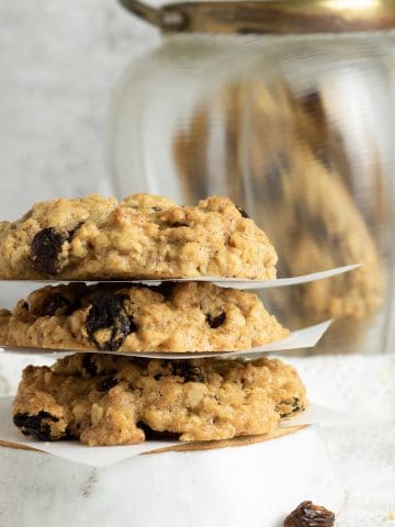 Oatmeal Raisin Cookies