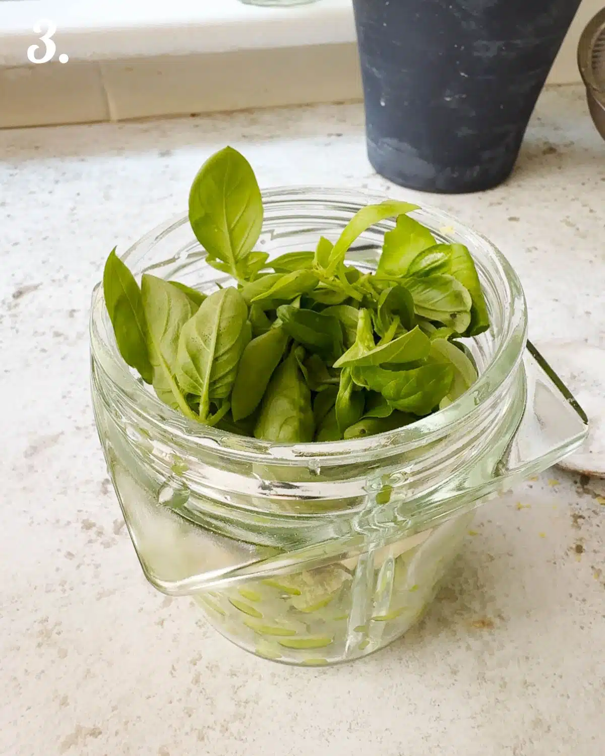 All the ingredients of the edamame dip in the blender.